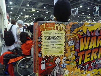 The new sticker now on the front of the WoT box, containing several juicy quotations